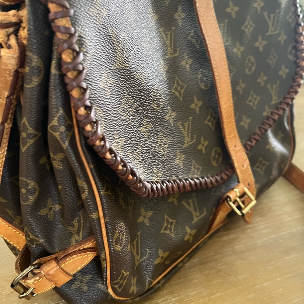 Louis Vuitton Messenger Bag LARGE
